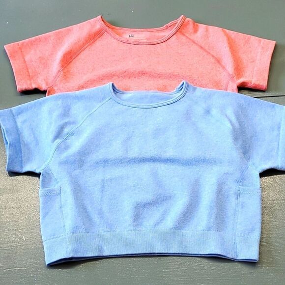 Lot of 2 spandex tops. One blue on redish pink. NWOT. BOTH ARE SIZE MEDI… - Picture 1 of 9